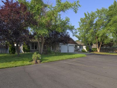 2824 SW Salmon Ave, Redmond, OR, 97756