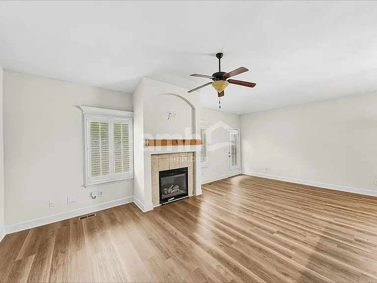 25940 W 142nd Ct — Photo 6