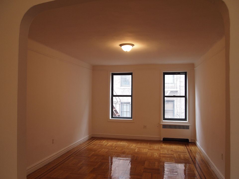 2nd image of 245 Seaman Ave APT 6C