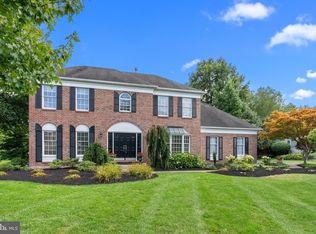 1420 Ridgewood Ln, Newtown, PA 18940