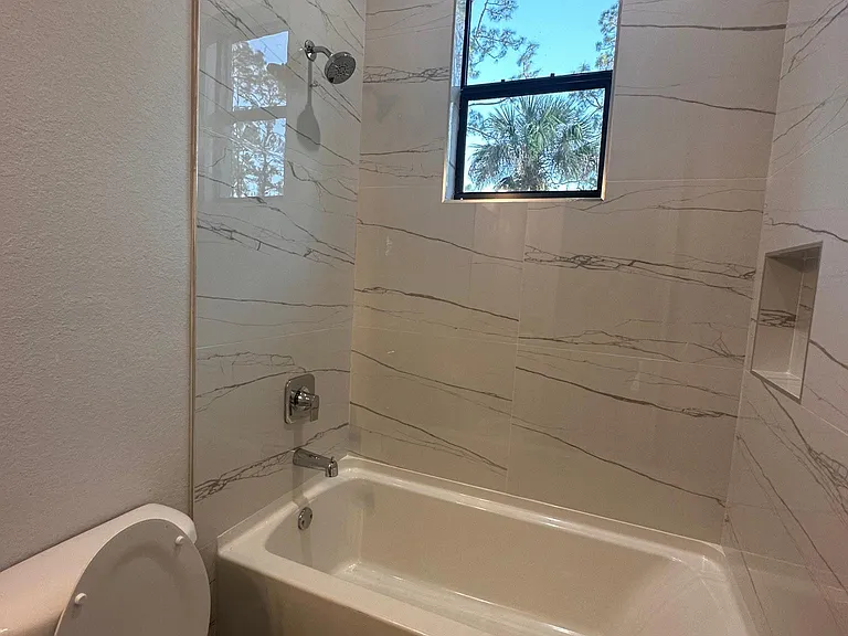 1219 Michael Ave — Photo 16