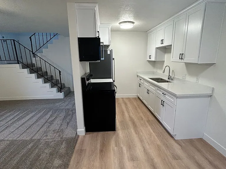 Allred 4 Plex — Photo 8