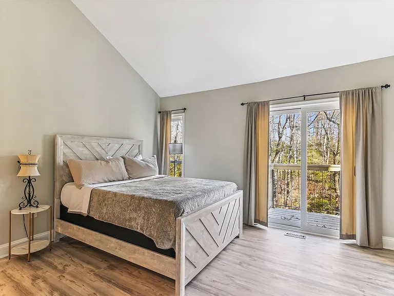 578 Foxpaw Trl — Photo 18