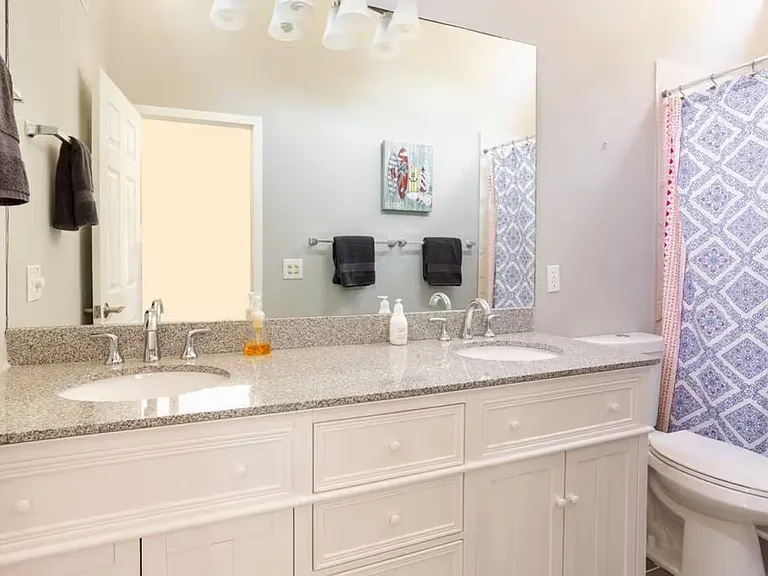 20 Heath Dr — Photo 19