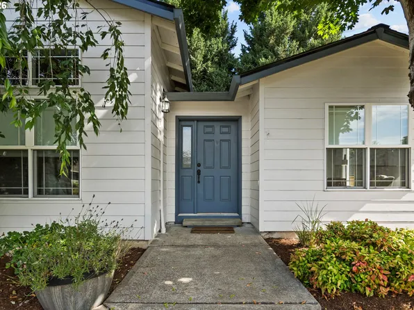141 NW Cody Ct, Hillsboro, OR 97124