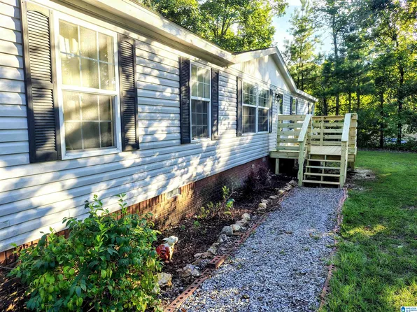 652 Deer Field Rd, Pell City, AL 35125