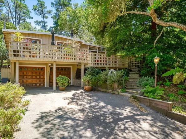 1359 Berwick Dr, Cambria, CA 93428