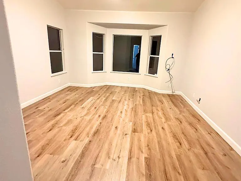 2804 E Deyoung Dr — Photo 7