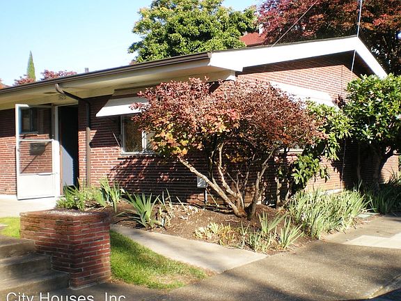 2nd image of 3403 3427 Se Madison #3411
