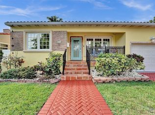 1346 Jackson St, Hollywood, FL 33019