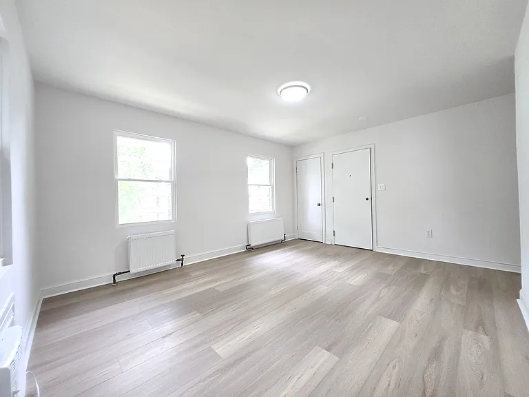 4526 Avondale St #1 — Photo 7