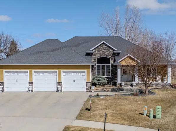 4348 66th St S, Fargo, ND 58104