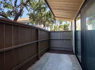 1237 N Vulcan Ave APT E, Encinitas, CA 92024