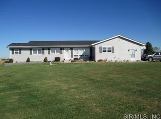 26898 Crystal Lake Rd, Jerseyville, IL 62052