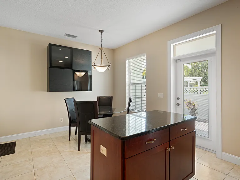 214 Aberdeen Pond Dr — Photo 46