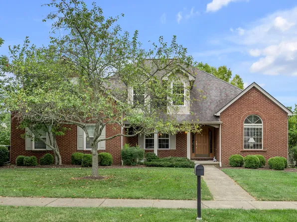 220 Locust Grove Way, Versailles, KY 40383