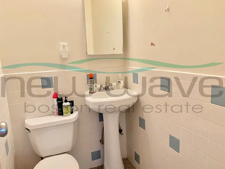 190 Highland St #3 — Photo 6