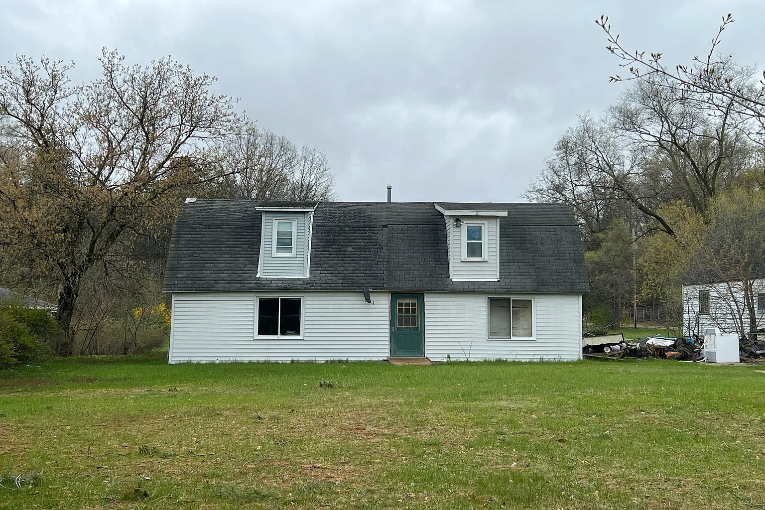 4681 Thirteen Mile Rd NE photo 1