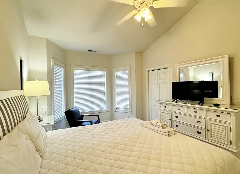 4827 Magnolia Lake Dr #404 — Photo 24
