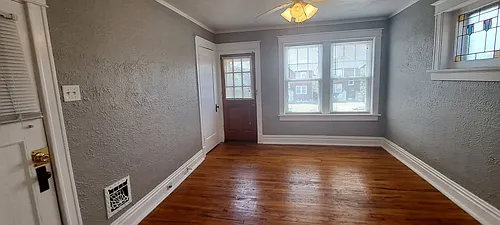 5055-5057 Chippewa St Photo 1