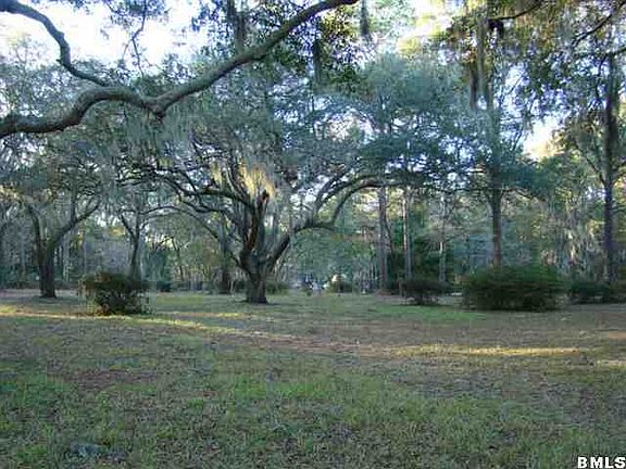 2nd image of 10 Hickory Road