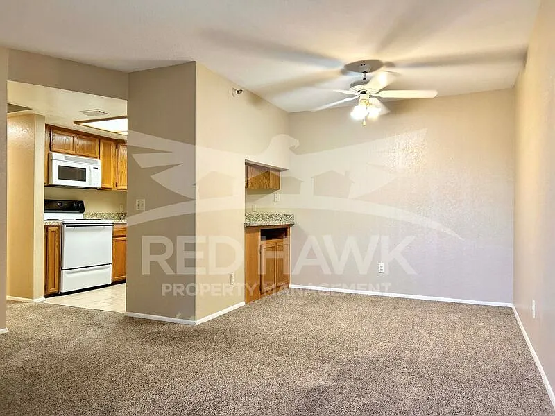 2 bed, 2.0 bath, 788 sqft, $1,300 — Photo 4