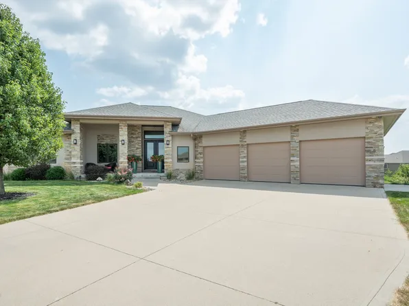 4800 143rd St, Urbandale, IA 50323