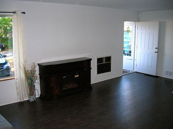 3rd image of 6810 Mount Tacoma Dr SW