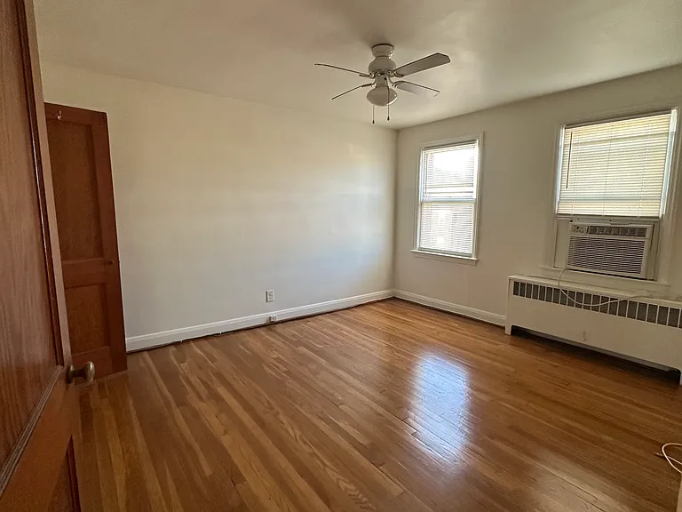 3529 Pelham Ave #2 — Photo 8