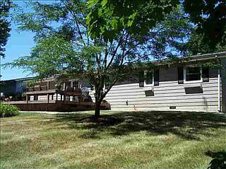 3rd image of 38 Sunset Dr