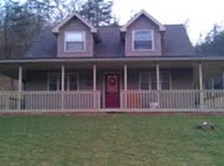 10064 Pond Creek Rd, Rockport, WV 26169