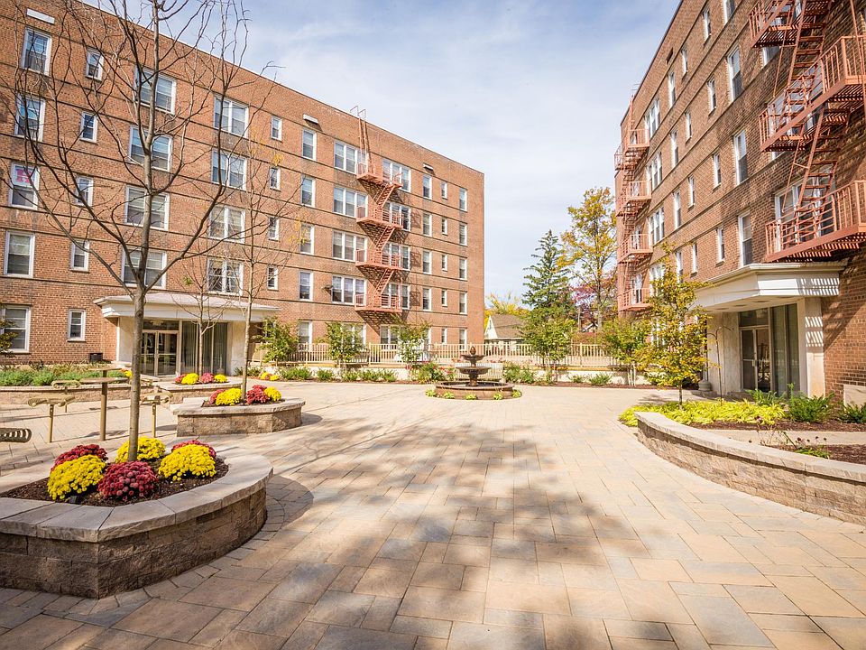 1st image of 11 Raritan Ave #B5e