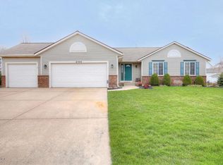 2100 Hartman Ct SE, Caledonia, MI 49316