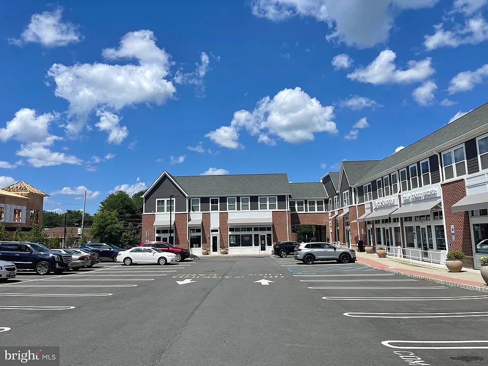 43 Princeton Hightstown Rd #1207