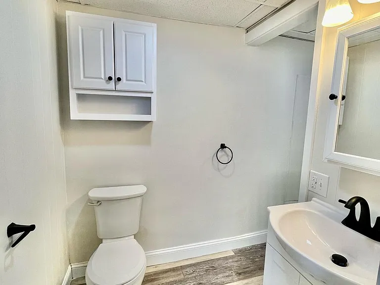 416 Main St #D — Photo 5