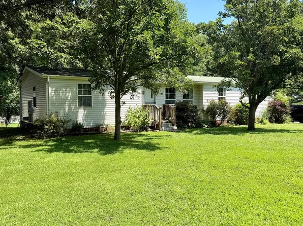 47680 Wheeler Dr, Lexington Park, MD 20653