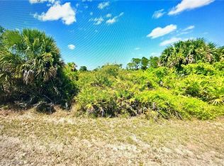 725 Central St E, Lehigh Acres, FL 33974
