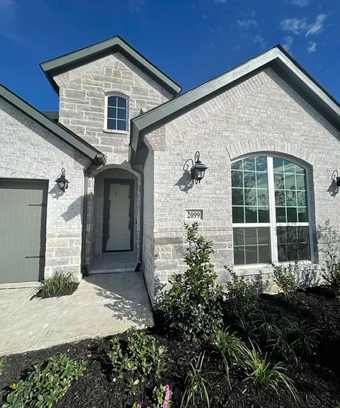 2099 Roquette Dr — Photo 3