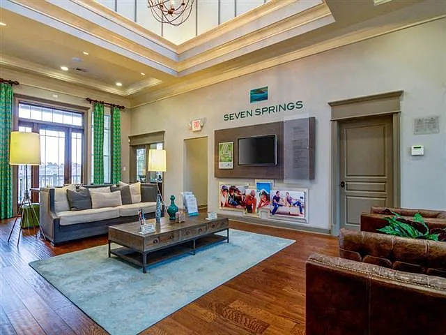 Seven Springs Apartments — Photo 42
