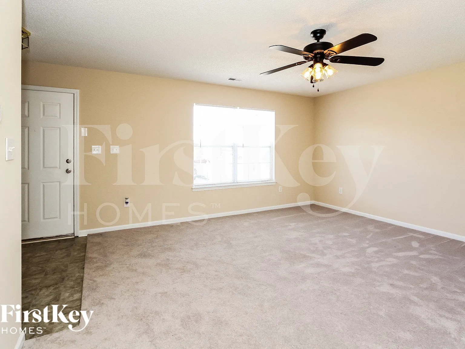 3 bed, 2.5 bath, 1344 sqft, $1,790 — Photo 3