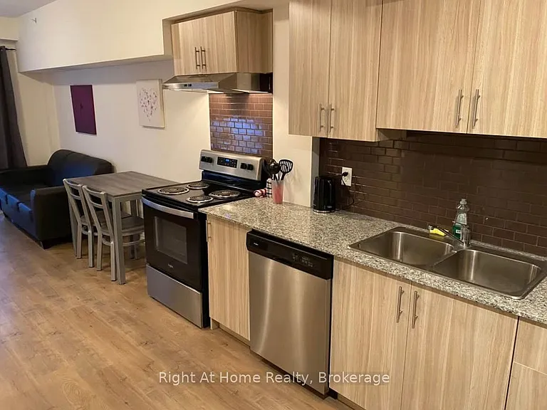275 Larch St #B602 — Photo 1