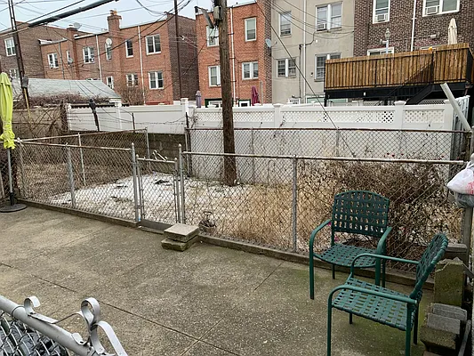 Rented by Compass | media 2