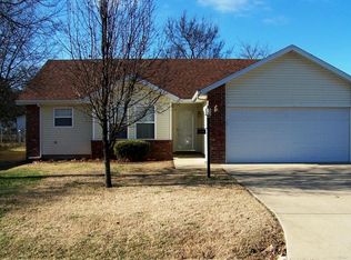 150 Eric Loop, Kirbyville, MO 65679