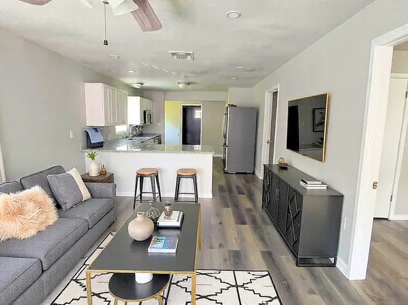 1107 Beech St, Bonham, TX 75418