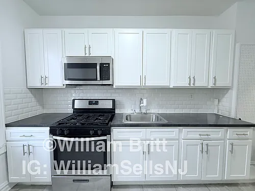 115-117 Fairview Ave #38 Photo 1
