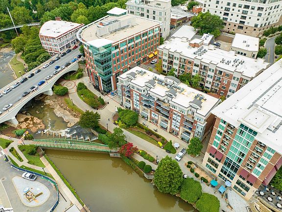 4th image of 155 Riverplace Unit 201