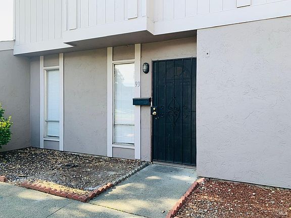 5th image of 93 El Toro Court
