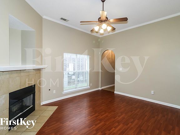 4th image of 1177 Travers Ln