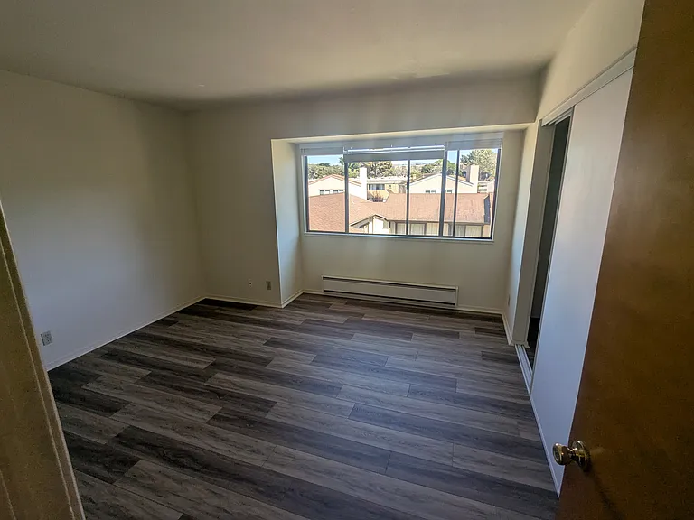 415 Dela Vina Ave #F — Photo 14