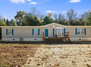 398 Dogwood Dr, Bakersville, NC 28705